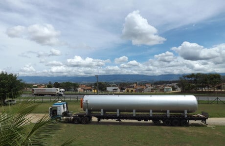 Continental (Autoclave carregada em frete da fábrica vista superior)